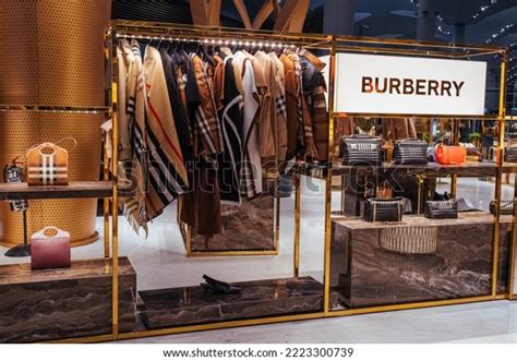 BURBERRY ITALY 